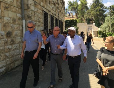 חבר הכנסת אברהם נגוסה בביקור בחוות הנוער הציוני
